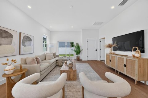 Casa en venta en Saint Petersburg, Florida, 4 dormitorios, 172.8 m2 № 2383388 - foto 12