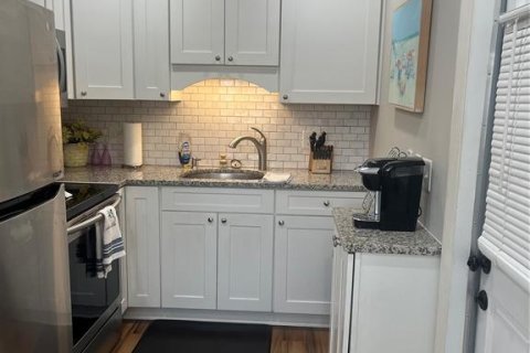 House in Sun City Center, Florida 2 bedrooms, 85.47 sq.m. № 1806703 - photo 15