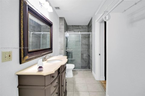 Villa ou maison à vendre à Miami, Floride: 4 chambres, 175.21 m2 № 1968020 - photo 26