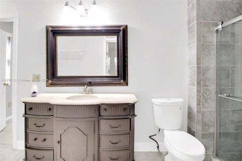 Villa ou maison à vendre à Miami, Floride: 4 chambres, 175.21 m2 № 1968020 - photo 28