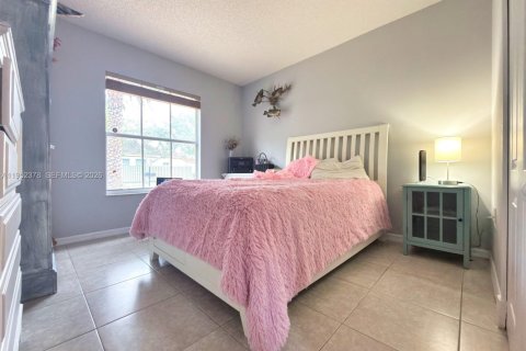 Villa ou maison à vendre à Homestead, Floride: 5 chambres, 290.69 m2 № 2007513 - photo 10