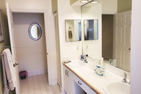 Casa en venta en Miramar, Florida, 4 dormitorios, 220.92 m2 № 1811681 - foto 28
