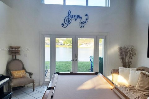 Casa en venta en Miramar, Florida, 4 dormitorios, 220.92 m2 № 1811681 - foto 13