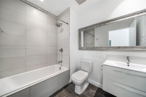 Condominio en venta en Miami, Florida, 2 dormitorios, 95.6 m2 № 1994652 - foto 16