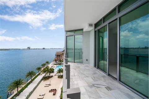 Condominio en venta en Miami, Florida, 2 dormitorios, 95.6 m2 № 1994652 - foto 2