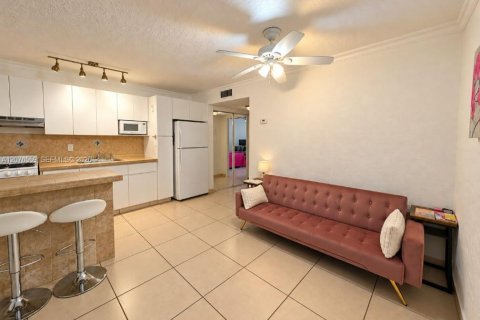 Condo à Miami Beach, Floride, 1 chambre  № 2322072