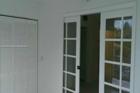 Copropriété à vendre à Miami, Floride: 1 chambre, 65.96 m2 № 1981777 - photo 5