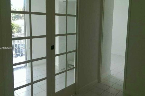Copropriété à vendre à Miami, Floride: 1 chambre, 65.96 m2 № 1981777 - photo 7