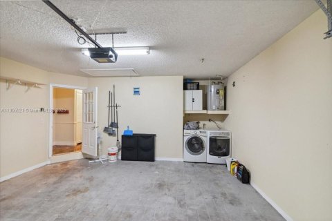 Снять в аренду виллу или дом в Пемброк-Пайнс, Флорида 4 спальни, 140.28м2, № 1957273 - фото 18