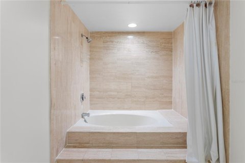 Condominio en venta en Tampa, Florida, 2 dormitorios, 158.12 m2 № 2109543 - foto 23