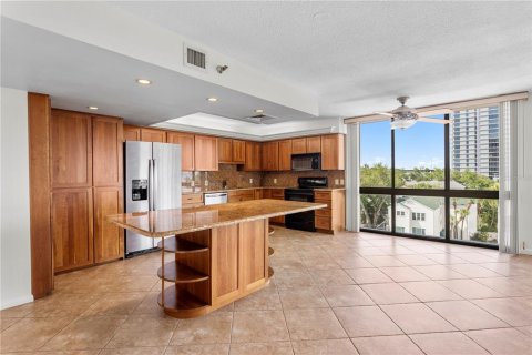 Condominio en venta en Tampa, Florida, 2 dormitorios, 158.12 m2 № 2109543 - foto 10
