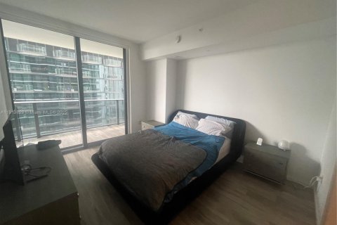 Condo in Miami, Florida, 1 bedroom  № 1971216 - photo 17