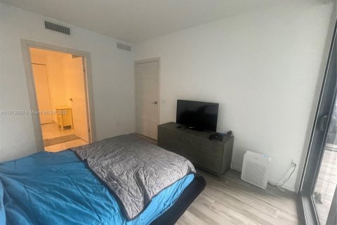 Condo in Miami, Florida, 1 bedroom  № 1971216 - photo 18