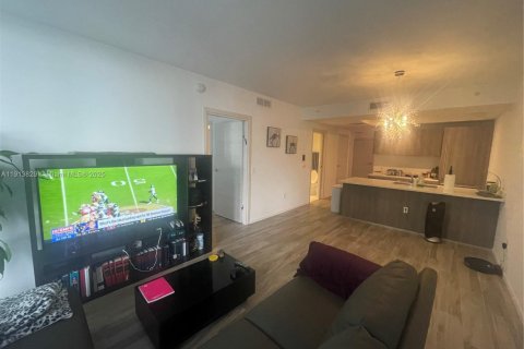 Condo in Miami, Florida, 1 bedroom  № 1971216 - photo 7