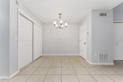Touwnhouse à vendre à Gainesville, Floride: 2 chambres, 111.76 m2 № 1909523 - photo 11
