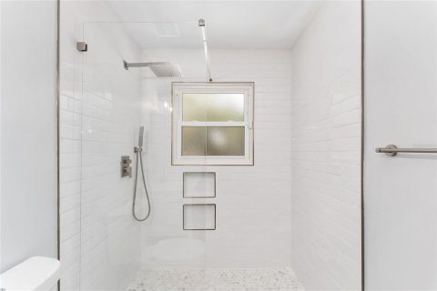 Touwnhouse à vendre à Gainesville, Floride: 2 chambres, 111.76 m2 № 1909523 - photo 25