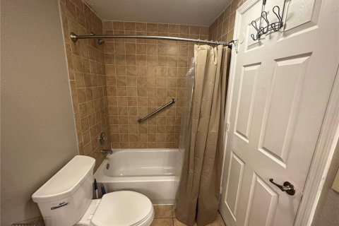 Copropriété à vendre à Orlando, Floride: 2 chambres, 54.16 m2 № 2123016 - photo 10