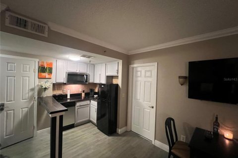 Copropriété à vendre à Orlando, Floride: 2 chambres, 54.16 m2 № 2123016 - photo 4