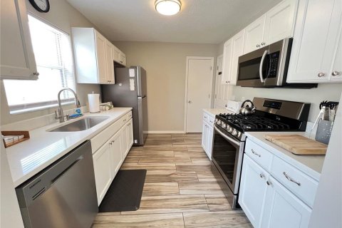 Casa en alquiler en The Villages, Florida, 2 dormitorios, 90.86 m2 № 1735413 - foto 16