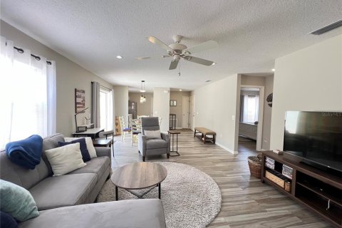 Casa en alquiler en The Villages, Florida, 2 dormitorios, 90.86 m2 № 1735413 - foto 14