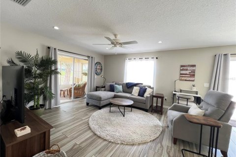 Casa en alquiler en The Villages, Florida, 2 dormitorios, 90.86 m2 № 1735413 - foto 13