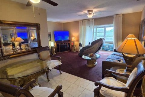 Copropriété à vendre à Boynton Beach, Floride: 1 chambre, 94.95 m2 № 2060441 - photo 2