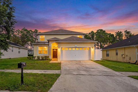 Villa ou maison à Davenport, Floride 5 chambres, 221.85 m2 № 2339332