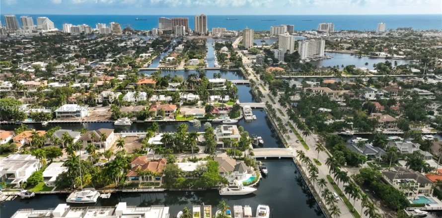 Terreno en Fort Lauderdale, Florida № 963928