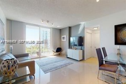 Copropriété à vendre à Miami, Floride: 2 chambres, 86.4 m2 № 2002170 - photo 4