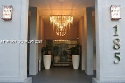 Condo à Miami, Floride, 2 chambres  № 2002170