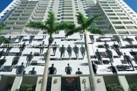 Copropriété à vendre à Miami, Floride: 2 chambres, 86.4 m2 № 2002170 - photo 3