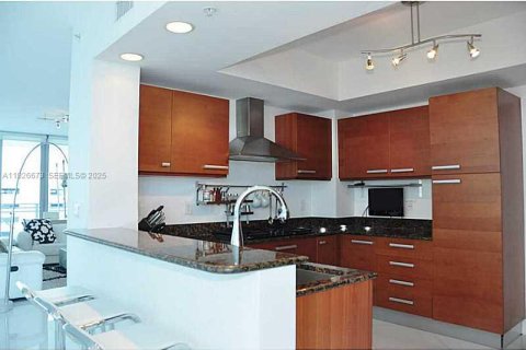 Copropriété à louer à Hollywood, Floride: 3 chambres, 258.18 m2 № 1986555 - photo 13