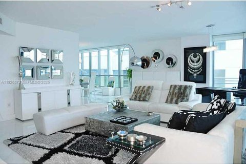 Condo à Hollywood, Floride, 3 chambres  № 1986555