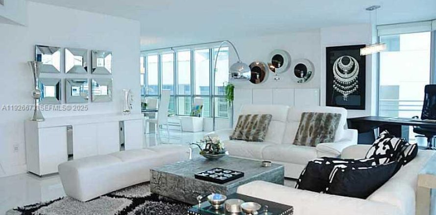 Condo à Hollywood, Floride, 3 chambres  № 1986555