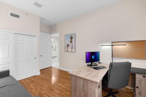 Condo in Orlando, Florida, 3 bedrooms  № 2393760 - photo 21