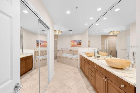 Condo in Orlando, Florida, 3 bedrooms  № 2393760 - photo 27