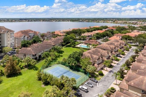 Condo in Orlando, Florida, 3 bedrooms  № 2393760 - photo 13