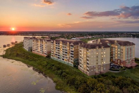 Condo in Orlando, Florida, 3 bedrooms  № 2393760