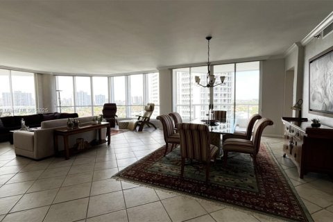 Copropriété à vendre à Aventura, Floride: 2 chambres, 203.46 m2 № 1956069 - photo 14