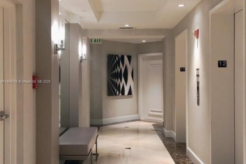 Copropriété à vendre à Aventura, Floride: 2 chambres, 203.46 m2 № 1956069 - photo 11