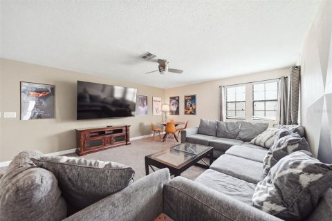 Villa ou maison à vendre à Davenport, Floride: 7 chambres, 327.39 m2 № 2312550 - photo 15