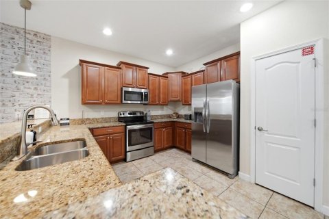 Villa ou maison à vendre à Davenport, Floride: 7 chambres, 327.39 m2 № 2312550 - photo 5