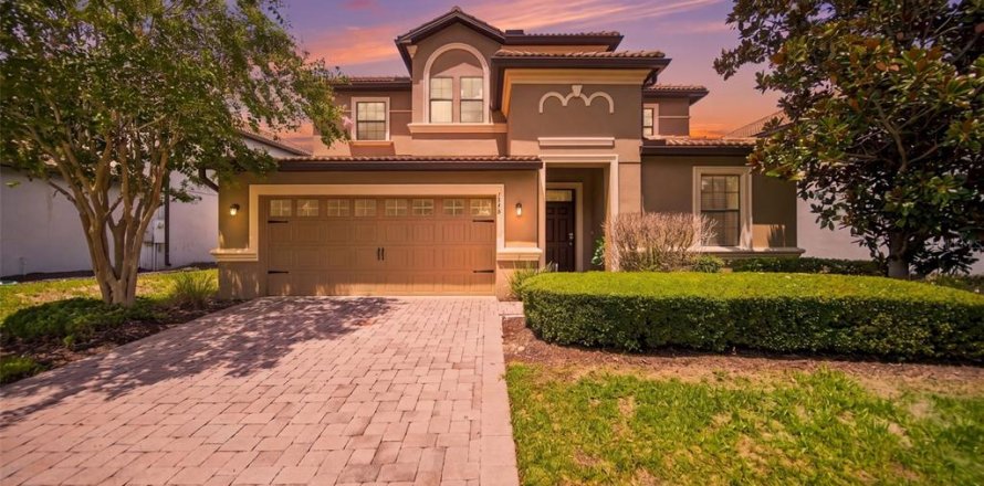 Villa ou maison à Davenport, Floride 7 chambres, 327.39 m2 № 2312550