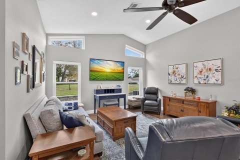 Villa ou maison à vendre à Spring Hill, Floride: 3 chambres, 176.61 m2 № 2420023 - photo 21