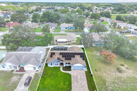 Villa ou maison à vendre à Spring Hill, Floride: 3 chambres, 176.61 m2 № 2420023 - photo 3