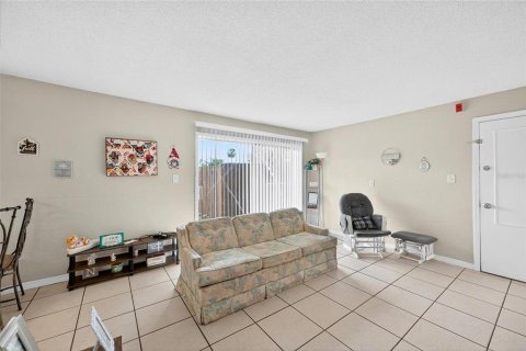 Condo in Casselberry, Florida, 2 bedrooms  № 1807932 - photo 3