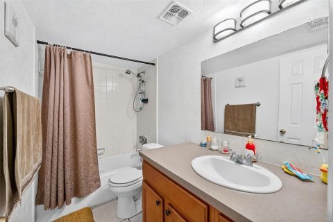 Condo in Casselberry, Florida, 2 bedrooms  № 1807932 - photo 13