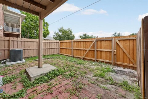 Condo in Casselberry, Florida, 2 bedrooms  № 1807932 - photo 15