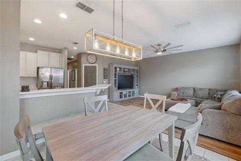 Villa ou maison à vendre à Clermont, Floride: 4 chambres, 219.06 m2 № 2225550 - photo 7