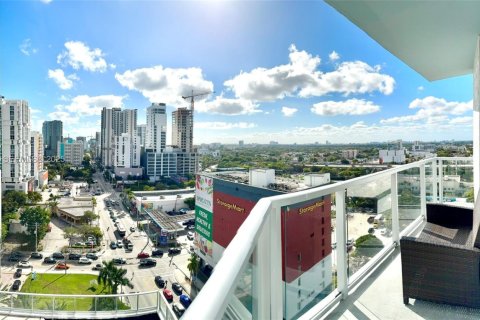 Condominio en alquiler en Miami, Florida, 2 dormitorios, 112.6 m2 № 1993678 - foto 13